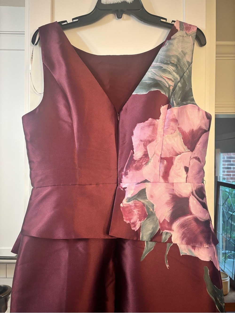 new Kay Unger Luciana floral mikado column gown in Mulberry combo - Picture 7 of 9